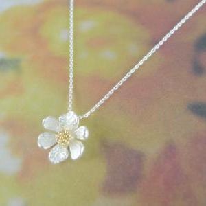 White Flower Necklace