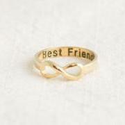 Best Friends infinity ring in gold
